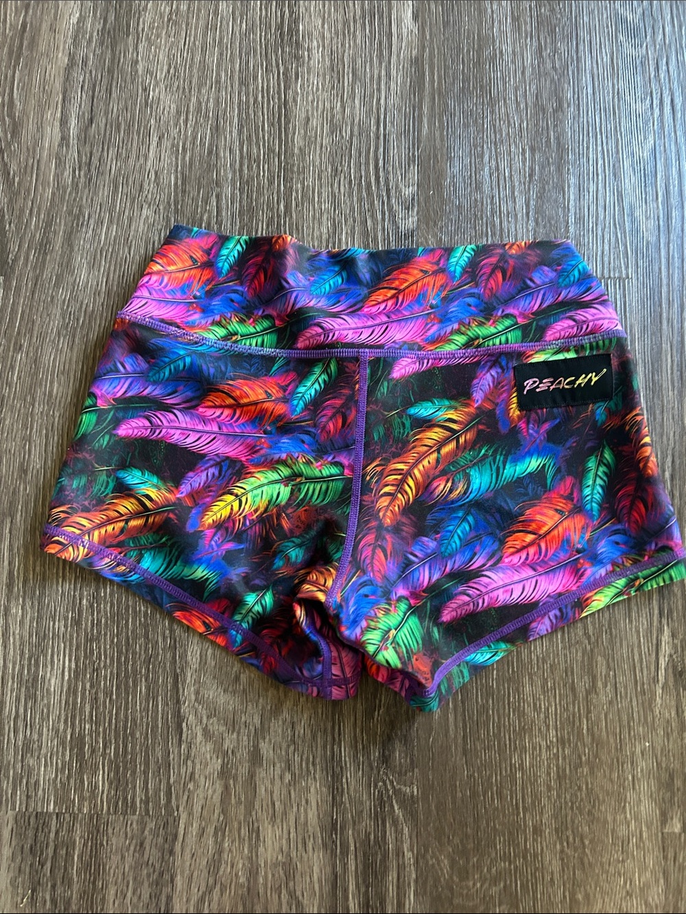 Peachy Women’s Multicolor Feather Print Performance Shorts - Picture 3 of 4